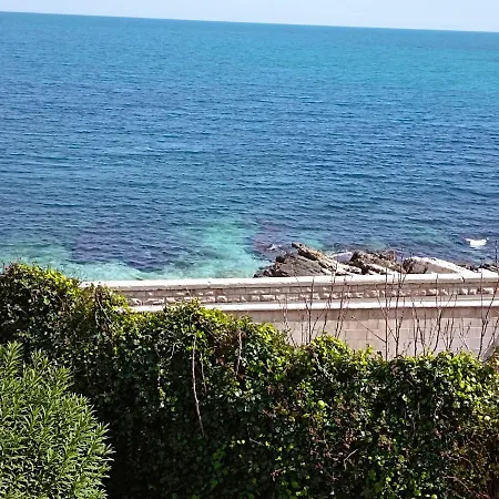 Casa Vacanze Mamare Apartment *